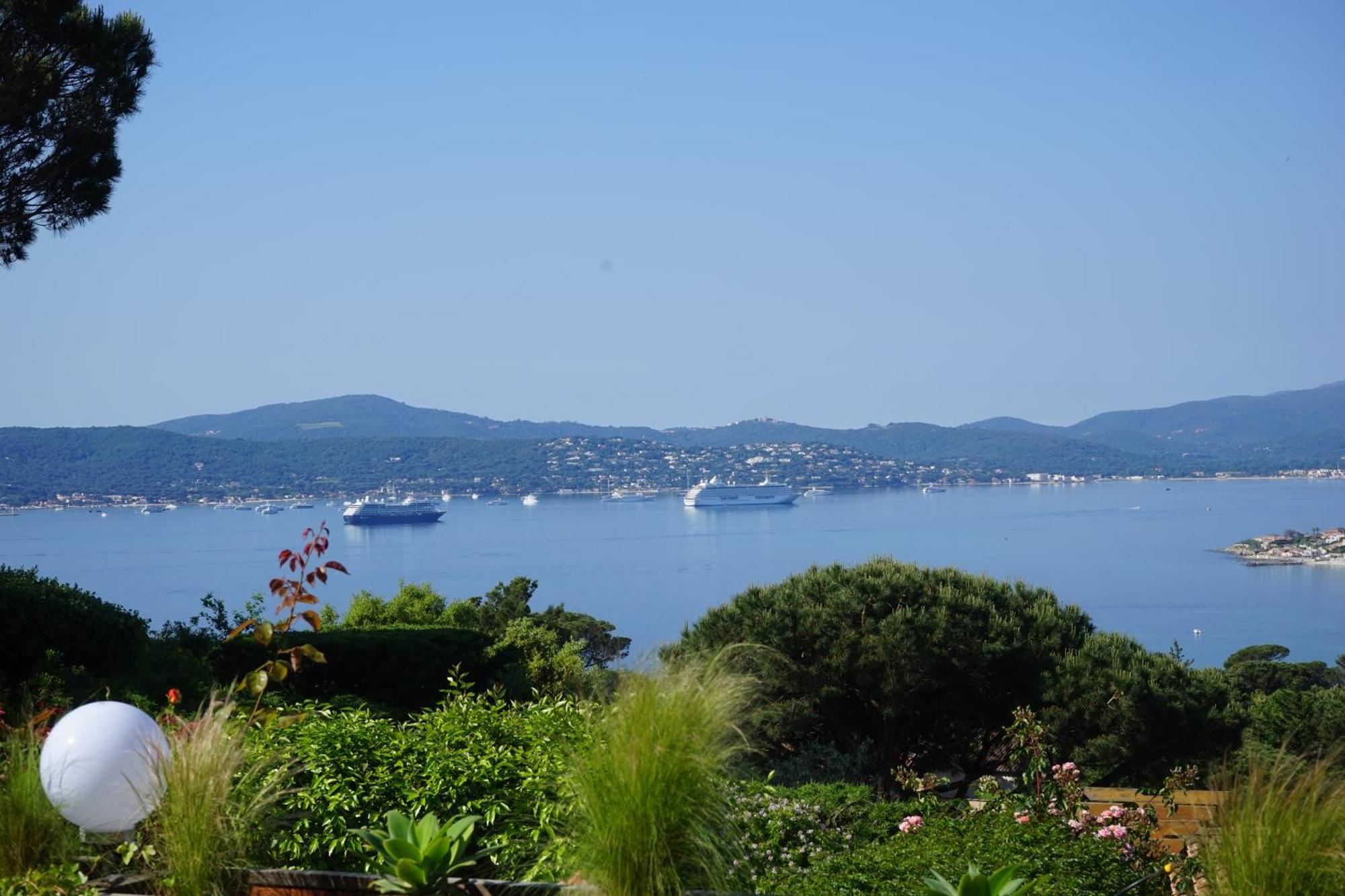 Villa Les Cades Sainte-Maxime Exteriör bild