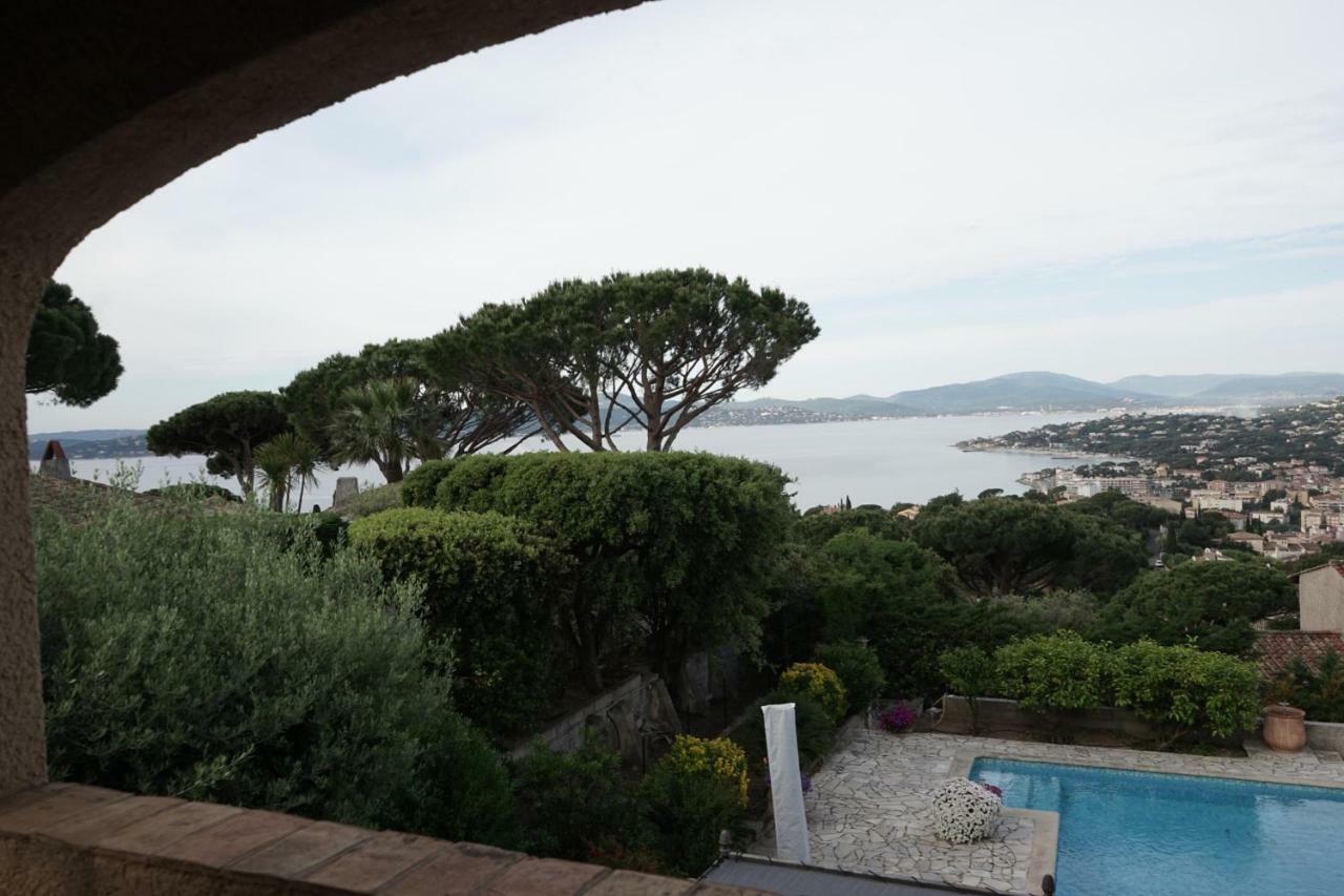 Villa Les Cades Sainte-Maxime Exteriör bild